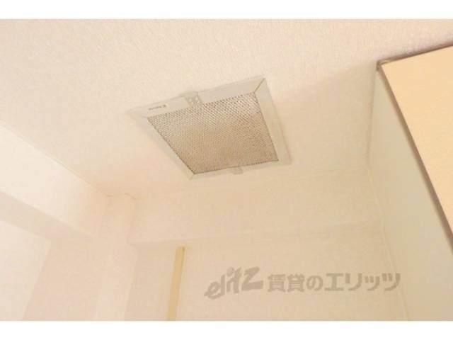 キッチン　換気扇