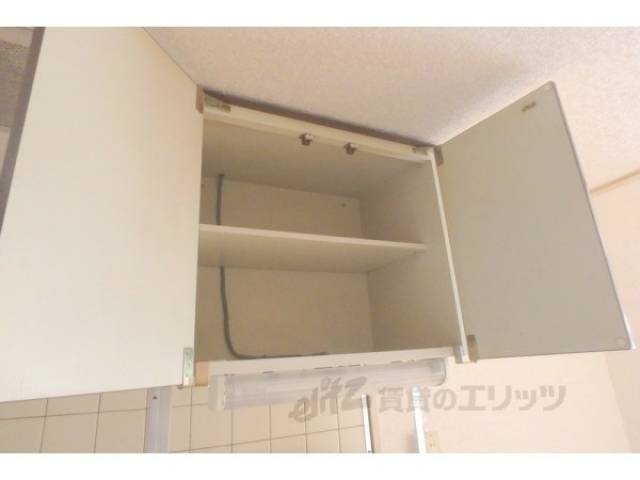 キッチン　収納上部
