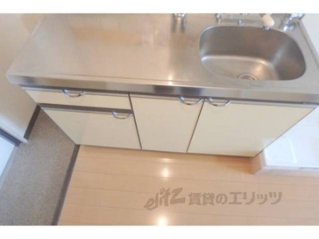 キッチン　収納下部
