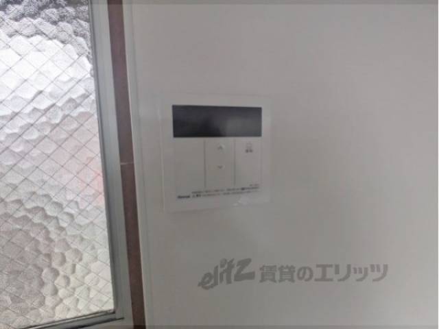 ユニットバス　給湯器電源