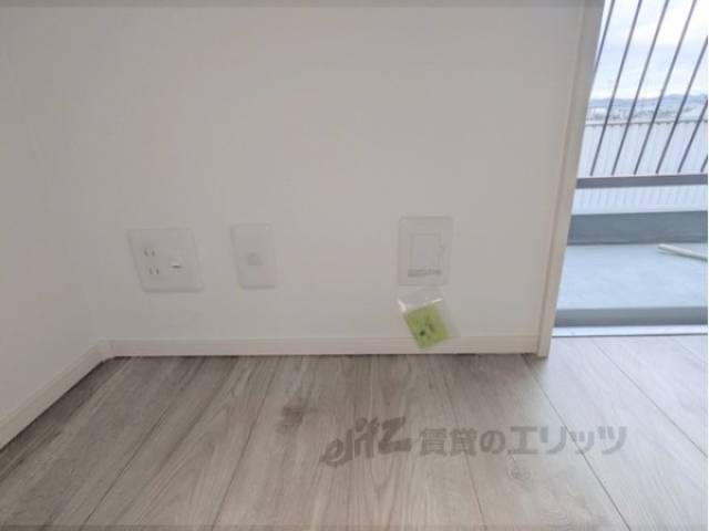 洋室　コンセント