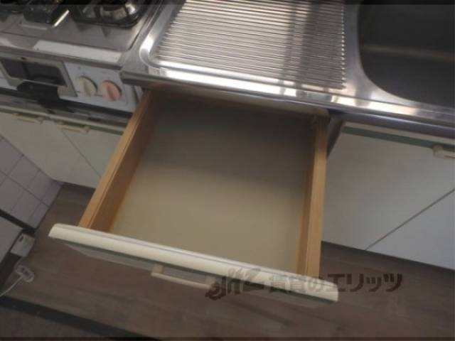 キッチン　キッチン下部収納