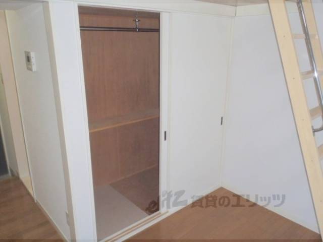 収納　２段に分かれた収納です。