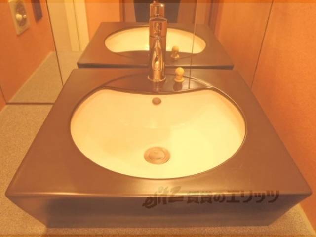 洗面所　独立洗面台