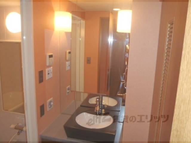 洗面所　独立洗面台