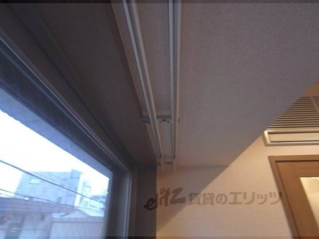 カーテンレール