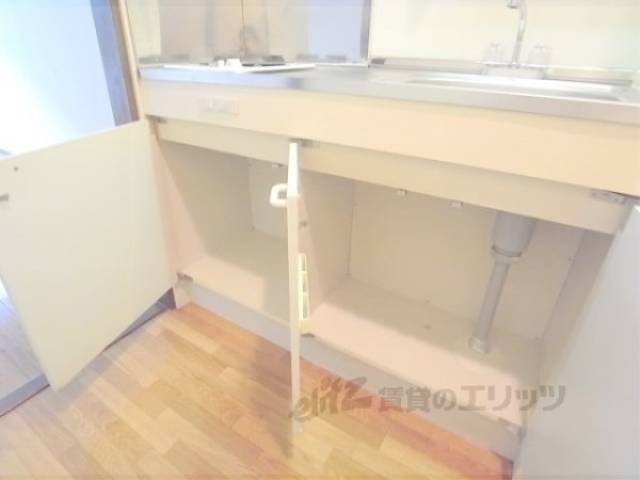 キッチン　下部収納