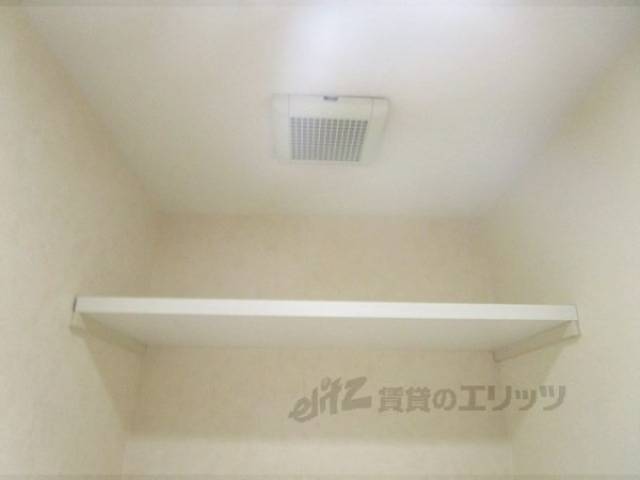 トイレ　収納