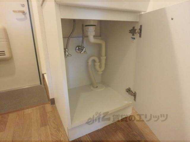 収納　洗面台下