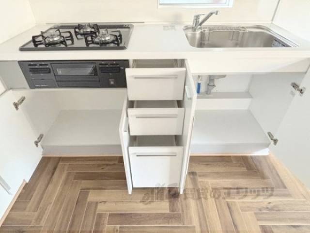 キッチン　下部収納