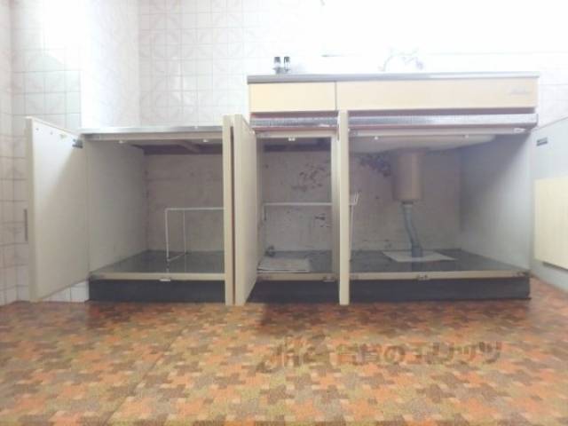 キッチン　収納