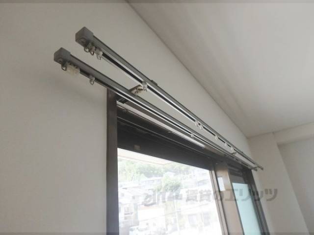 カーテンレール