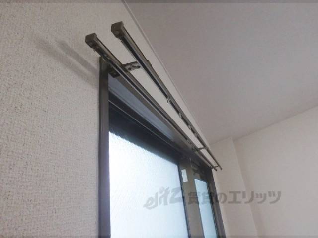カーテンレール