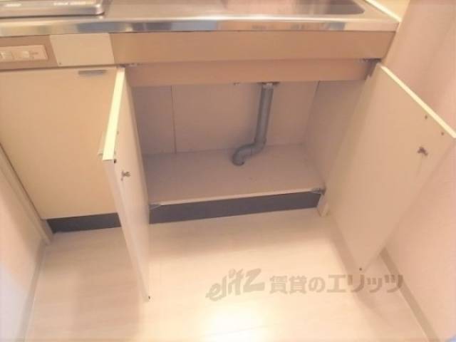 キッチン　下部収納