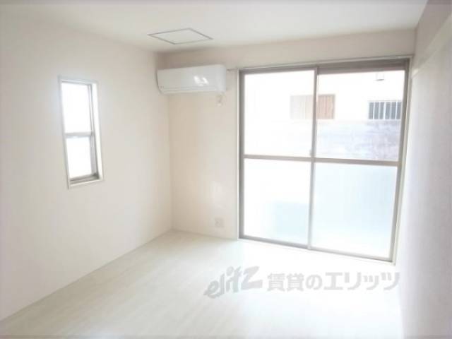 居室　日当たりがいい部屋です。