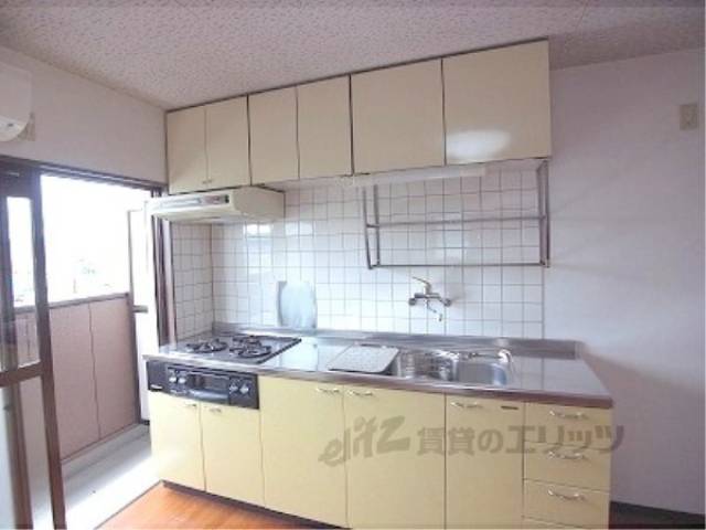 キッチン　ベランダから