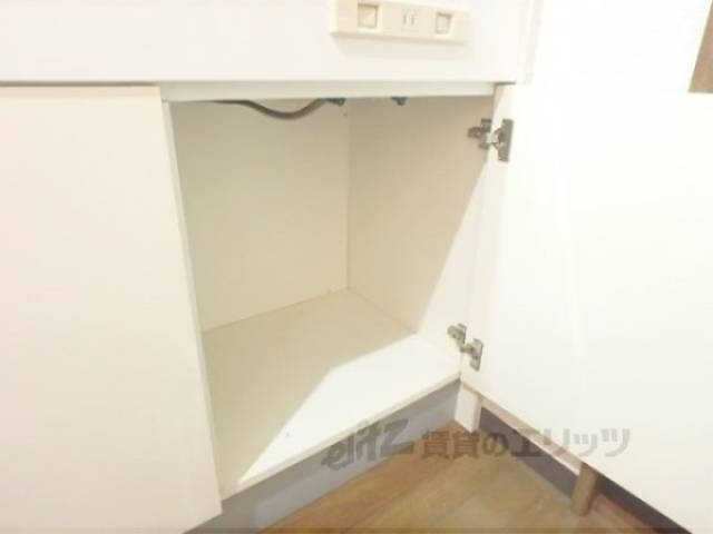 キッチン　下部収納