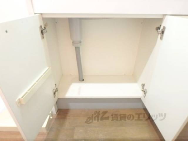 キッチン　下部収納