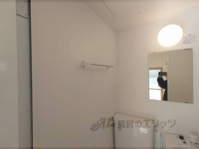 トイレ　タオル掛け