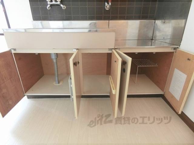 キッチン　収納