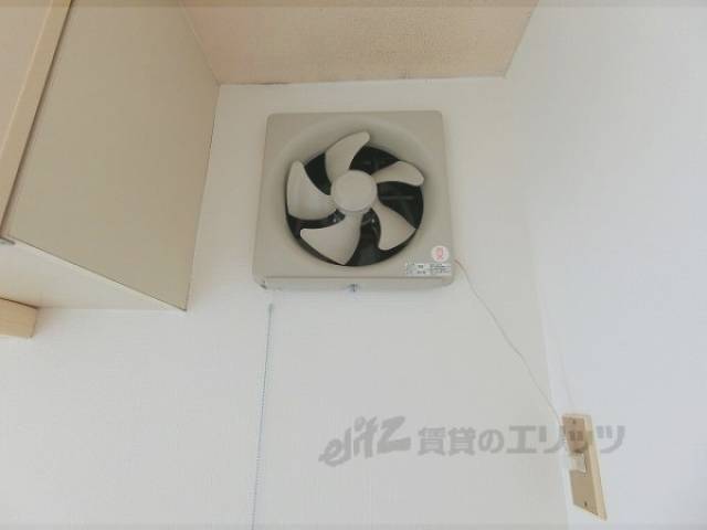 キッチン　換気扇