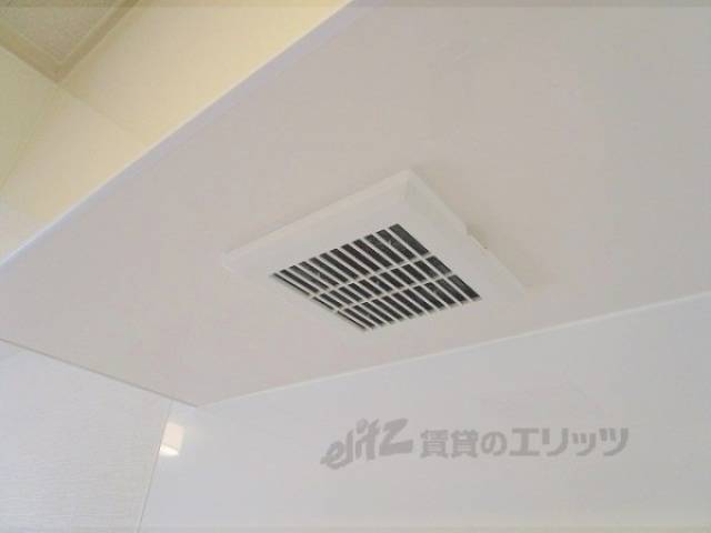 キッチン　換気扇