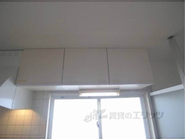 キッチン　収納