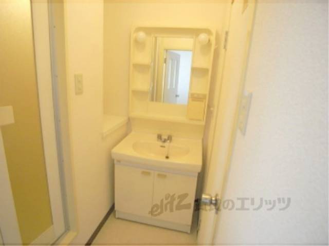 洗面所　独立洗面台