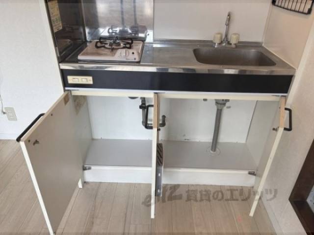 収納　キッチン