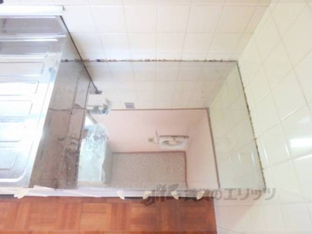 キッチン　コンロ置き場