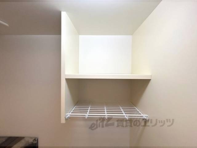 キッチン　上部収納