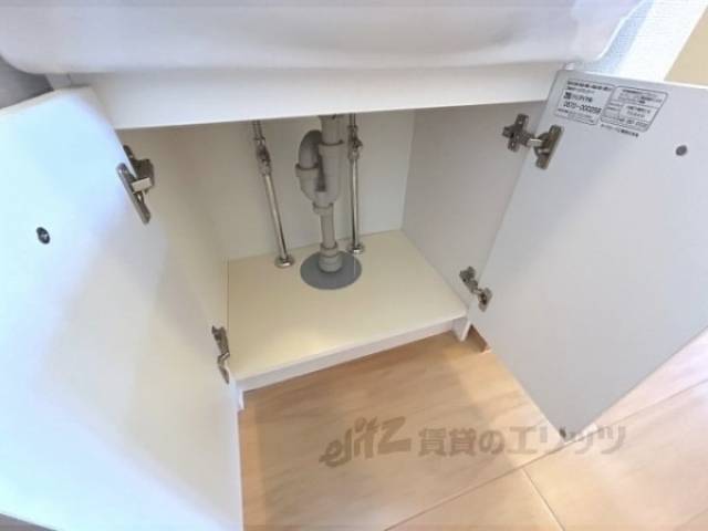 洗面所　下部収納