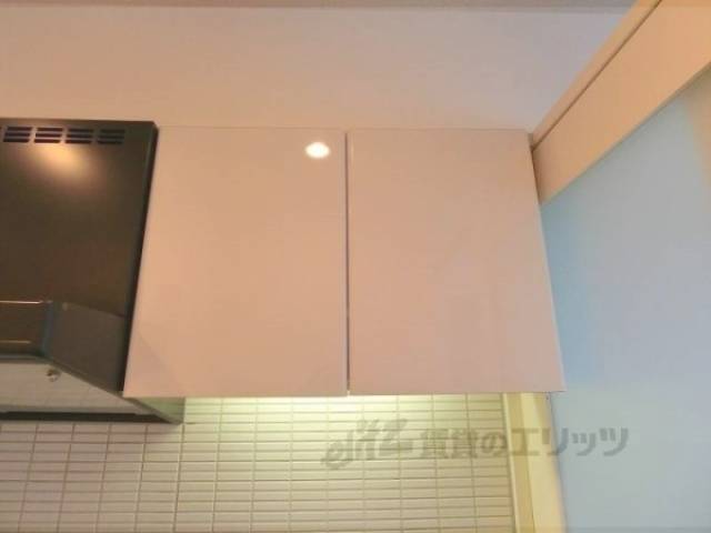 キッチン　上部収納