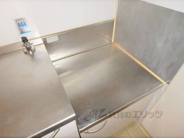 キッチン　コンロ置場