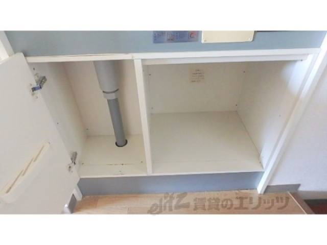 キッチン　収納下部