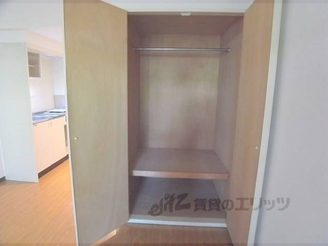 収納　下にも収納あります