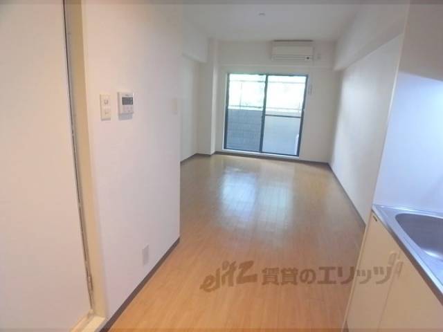 洋室　とても広々しています