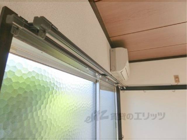 カーテンレール