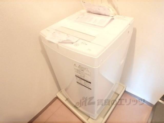 洗濯機置場　洗濯機
