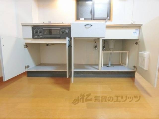 キッチン　下部収納