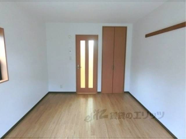 洋室　8帖のお部屋です。