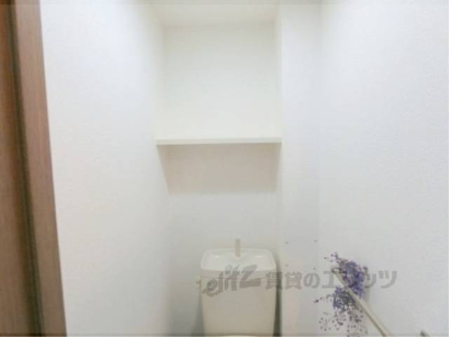 トイレ　上部棚
