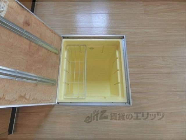 収納　床下収納