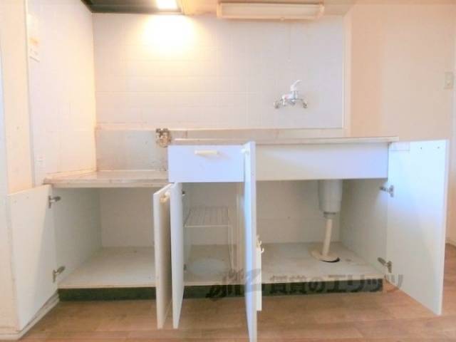 キッチン　下部収納