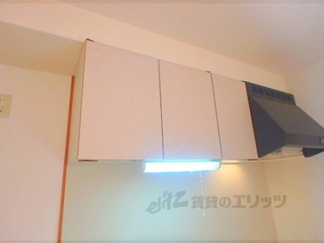 収納　キッチン