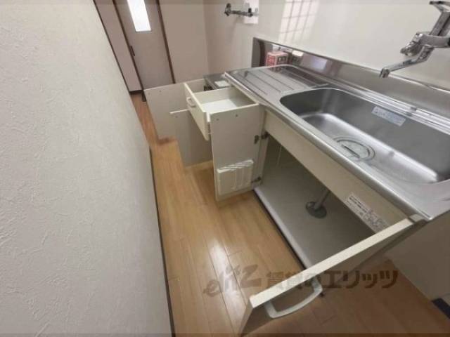 キッチン　下部収納