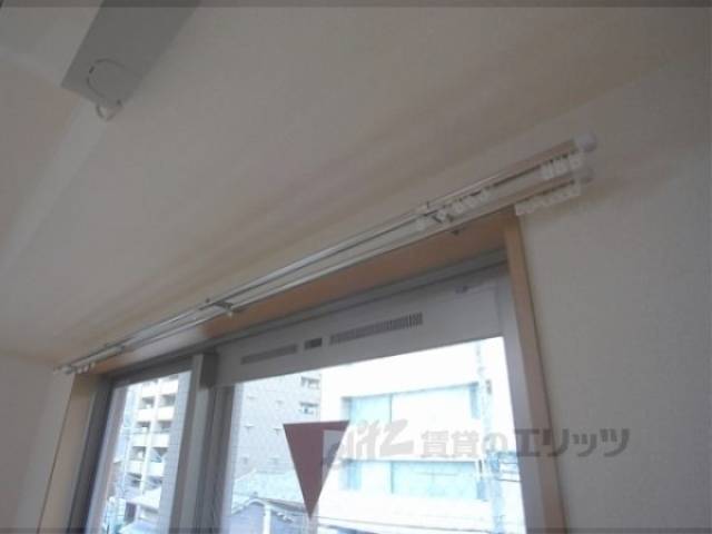 カーテンレール