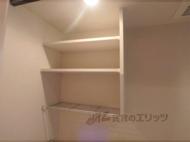 キッチン　上部収納