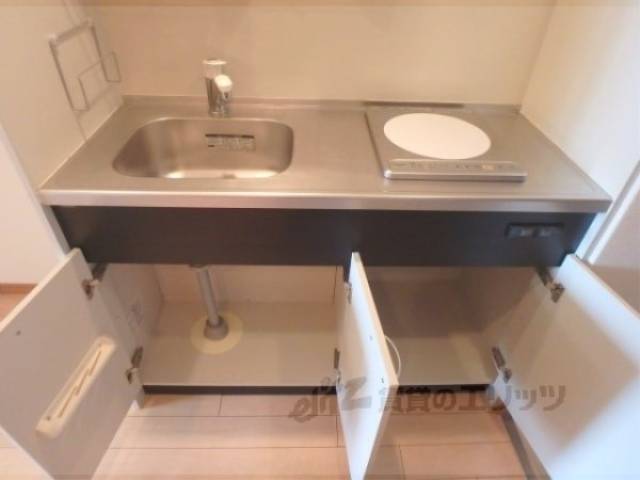 キッチン　下部収納