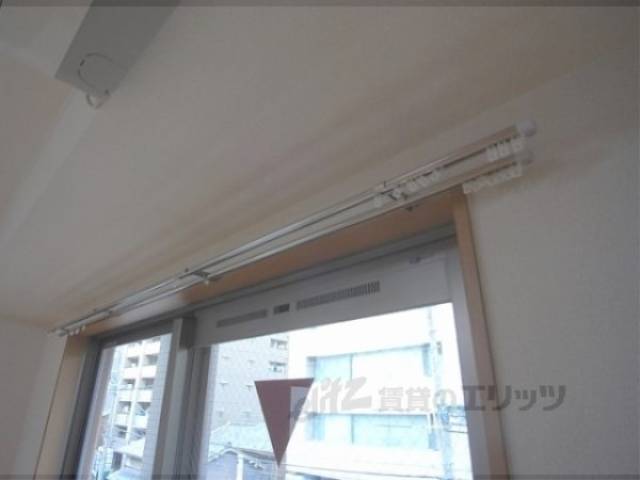 カーテンレール